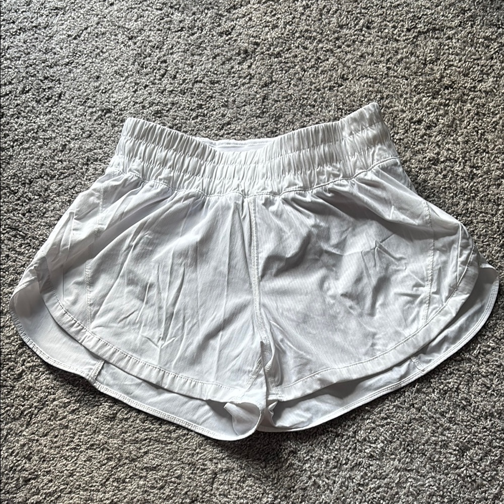 Lululemon Athletica White Athletic Shorts Lightweight Dolphin Style